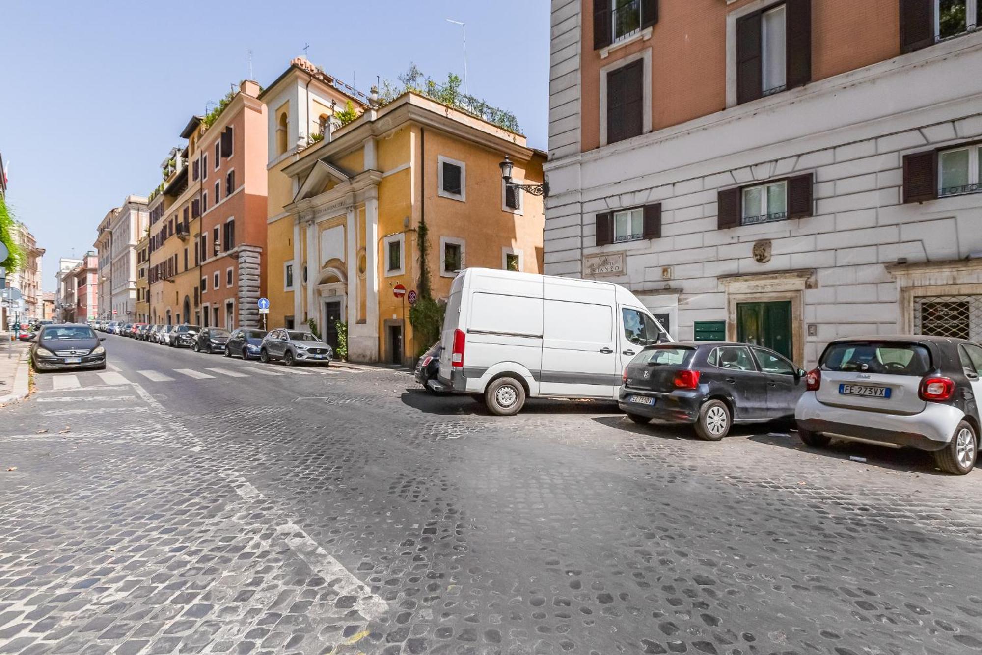 Bmga L Magic Tiber 2bdr Close To Piazza Navona Appartamento