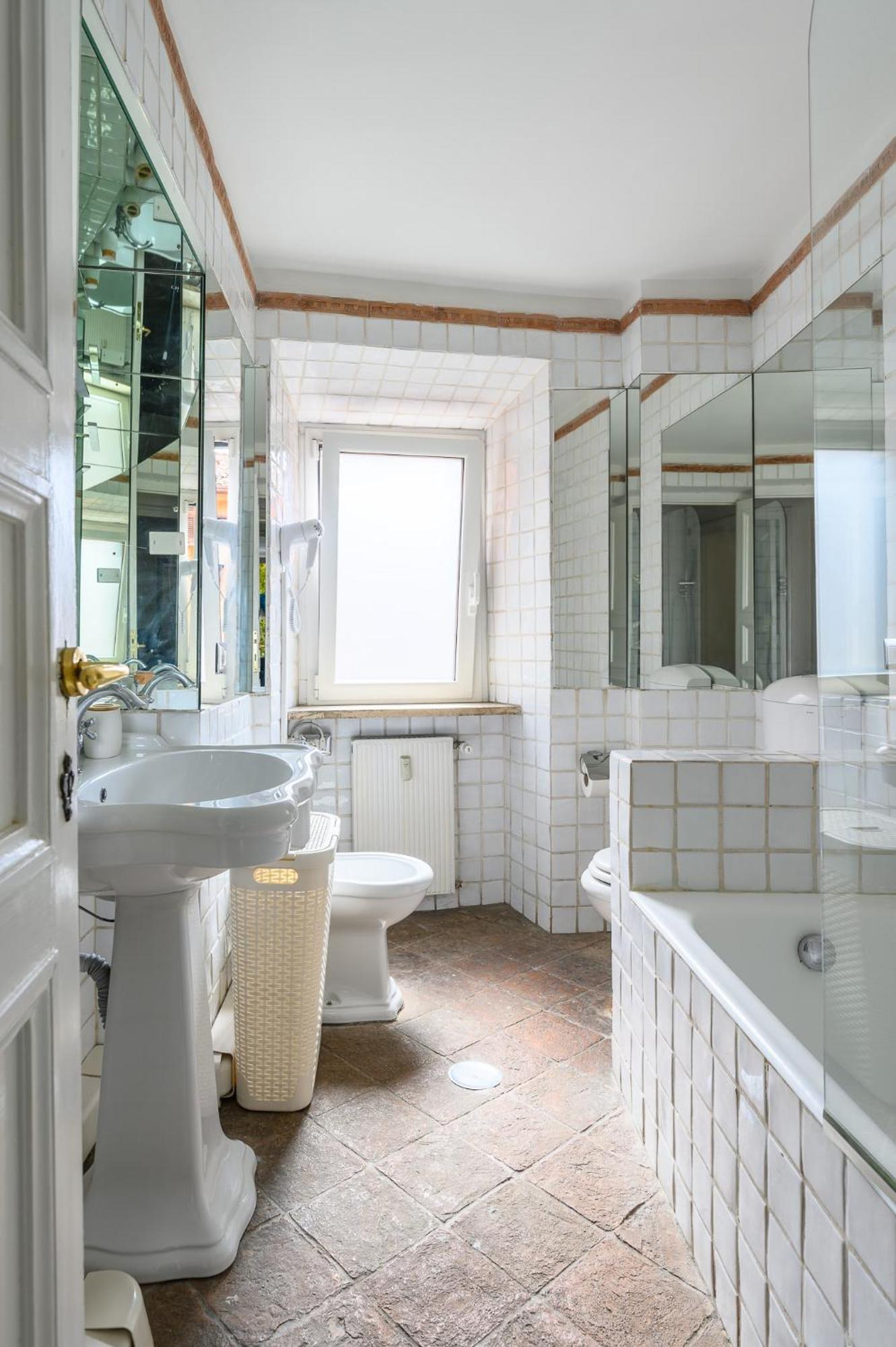 Bmga L Magic Tiber 2bdr Close To Piazza Navona Appartamento